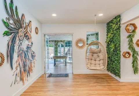 Others Heated Pool and Spa Oasis - Stunning Boho Retreat in Downtown