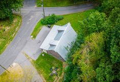 其他 3 Bright, Airy Spaces and a Hot Tub! - Bear Clubhouse