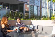 Others NEW Downtown Luxe King Suite | Sauna & Pool Access