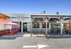 其他 2 Semi-Private Patio and Convenient Kitchenette - Stylish Coastal Retreat