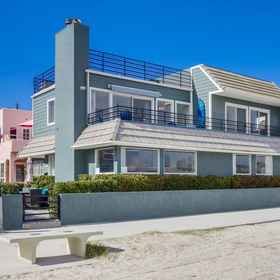 Hotel Exterior 1 Beachfront and Rooftop Deck - Stunning Bayfront Sanctuary, Hotel San Diego County