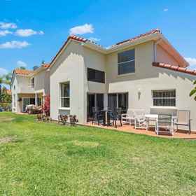 Hotel Exterior 1 Golf Course Views and Lovely Pool and Spa - Stunning Oasis, Hotel Eckerd College