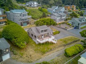 其他 4 Stunning Ocean Views and Cozy Gathering Spaces - Charming Coastal Haven