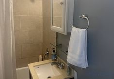 อื่นๆ 6 Cozy Duplex Near Piedmont Park and Dining - Charming Urban Retreat