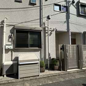 Hotel Exterior 1 ไอริส โค้ท, โรงแรม & ที่พัก Bunkyodo Bookstore (Bookstore Dan) Akabane store