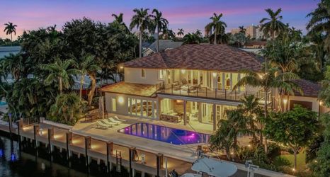 Lain-lain 2 Private Heated Pool and Expansive Dock - Elegant Waterfront Estate