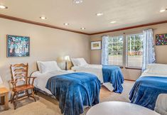 其他 7 Charming Getaway with Hot Tub and Spacious Patio - Delightful Family Retreat