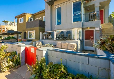 Lainnya Coastal Escape with Fire Pit and Courtyard - Delightful Retreat