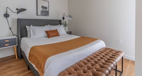 Others 2 1BR | Views, Rooftop, Gym | Bellevue | Sophari B