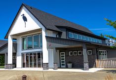 기타 3 Spacious Living and Scenic Views - Charming Coastal Getaway