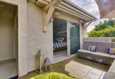 Lainnya 6 Hot Tub and View Deck with BBQ - Charming Coastal Sanctuary