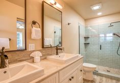 Others 2 Panoramic Ocean Views and Spacious Deck - Charming Coastal Escape