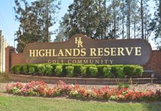 Others 2 Private Pool and Golf Course Access - Luxurious Retreat