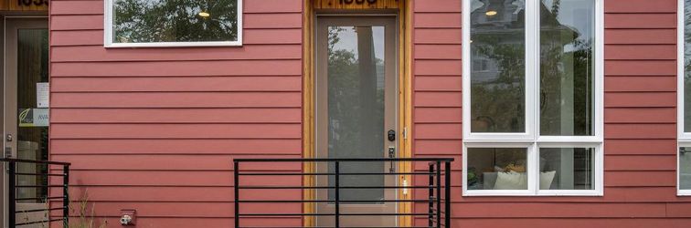 Others Rooftop Patio and High-End Amenities - Stylish Urban Retreat