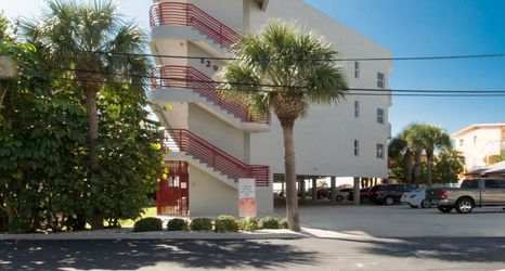 Others 2 Heated Pool and Beach Views - Beautiful Coastal Retreat