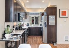 Others 5 Dedicated Parking and Natural Light Abundance - Spacious Urban Retreat