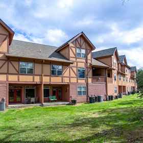 Hotel Exterior 1 Mountain and Golf Views with Community Pool and Hot Tub - Cozy Retreat, Khách sạn Pigeon Forge
