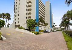 Others 5 Gulf View and Beachfront Pool - Exquisite Coastal Sanctuary