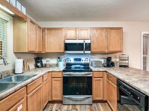 Others 4 Hot Tub and Screened-In Porch by the Creek - Charming Cozy Escape