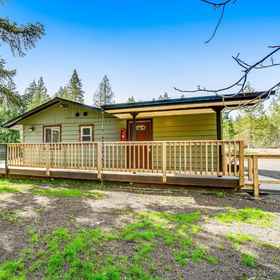 Hotel Exterior1Picturesque home/wedding venue with hot tub, mountain view, WiFi, & Netflix,杰斐逊县飯店