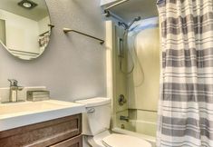 Others 7 Scenic Deck and Geothermal Pool Access - Charming Getaway