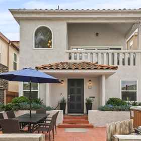 Logo 1 Bay Views and Al-Fresco Dining - Stunning Luxury Haven, Khách sạn San Diego County