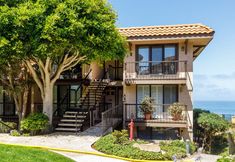 Khác 3 Spectacular Ocean Views and Private Balcony - Stunning Beachfront Retreat