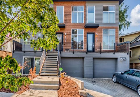 Others Stunning Skyline Views and Rooftop Patio - Chic Urban Retreat