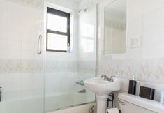 Others 4 Charming Dual Studio Setup with Convenient Amenities - Spacious Retreat