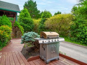 Others 4 Enchanting Mountain Retreat with Hot Tub and Game Room - Cozy Escape