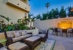 Others 7 Swimming Pool, Spa and Rooftop Deck - Stunning Coastal Oasis