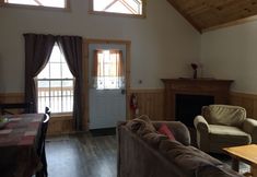 Others 6 Stylish Retreat - Fireplace, Porch, Fire Pit, WiFi, Grill