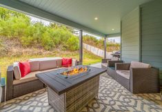 其他 4 Newly built home with hot tub, fire table, game room & gym with Peloton bike