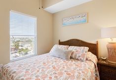 Others 6 Expansive Beach and City Views with Balcony - Stunning Coastal Haven