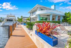 Others 5 Heated Pool and Dock Access - Luxurious Waterfront Haven