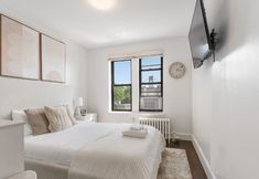 其他 5 Prime Location and Rooftop Access - Charming Urban Retreat