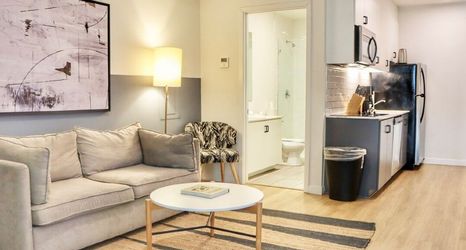 기타 2 Charming Apartment with Stylish Décor - Cozy Urban Haven