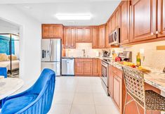 Others 7 Heated Pool and Dock Access Near Courtyard Garden - Stunning Getaway