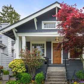 Hotel Exterior1Spacious Outdoor Deck and Modern Comforts - Charming Cozy Haven,华盛顿州飯店