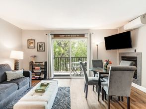 อื่นๆ 4 Modern Comfort with Cozy Patios and Scenic Views - Stylish Getaway