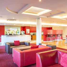 Hotel Interior/Public Areas1Travelodge Chatham Maritime,梅德韦飯店