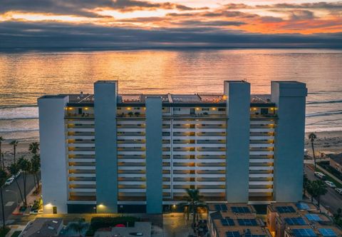 Others Full Ocean View and Private Juliette Balcony - Stunning Coastal Oasis