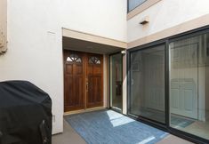 Others 3 Sweeping Ocean Views and Resort-Style Amenities - Captivating Coastal Retreat