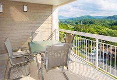 其他 5 Mountain Views and Luxury Amenities - Elegant Smoky Mountain Retreat