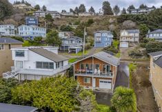 其他 3 Modern Design with Game Room and Deck - Stunning Ocean View Retreat