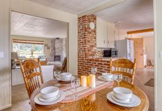 Others 7 Enchanting Lake Views and Cozy Fire Pit - Charming Coastal Retreat