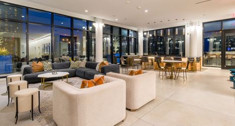 อื่นๆ 2 Azure Heights: Executive Stay | 21st-Floor Luxury Suite with Skyline Views