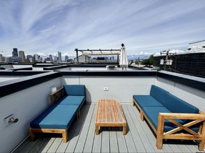 Others 4 Rooftop Deck and Cozy Living Space - Inviting Urban Sanctuary