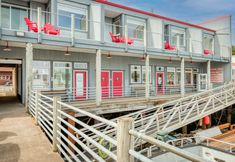 Others 2 Overlook Bay Boulevard with Cozy Studio Amenities - Charming Coastal Hideaway