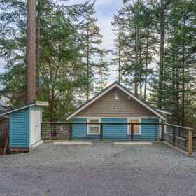 Logo1Beautiful Views and Modern Amenities - Charming Coastal Cottage,华盛顿州飯店